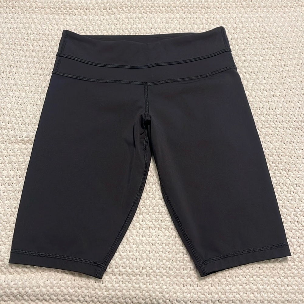 Lululemon tight shorts
